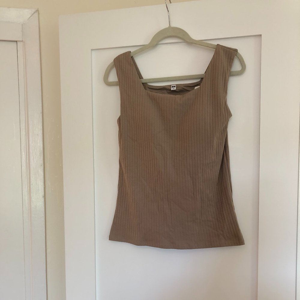 Uniqlo Ribbed Sleeveless Bra Top (NWT)
